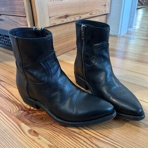 Frye Billy Inside Zip Bootie 7.5